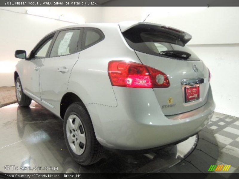 Silver Ice Metallic / Black 2011 Nissan Rogue S AWD