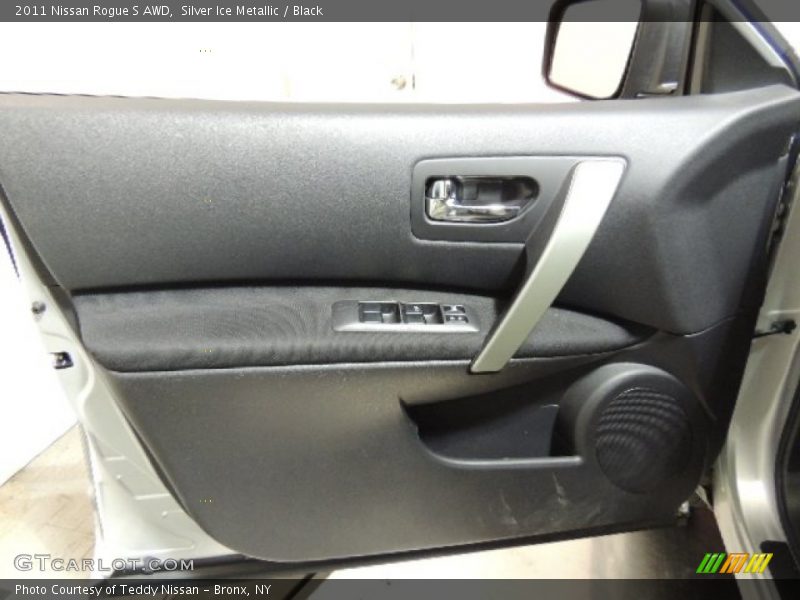 Silver Ice Metallic / Black 2011 Nissan Rogue S AWD