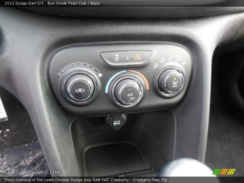 Blue Streak Pearl Coat / Black 2013 Dodge Dart SXT