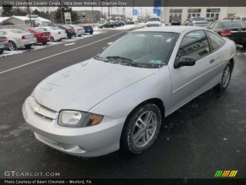 Front 3/4 View of 2005 Cavalier Coupe