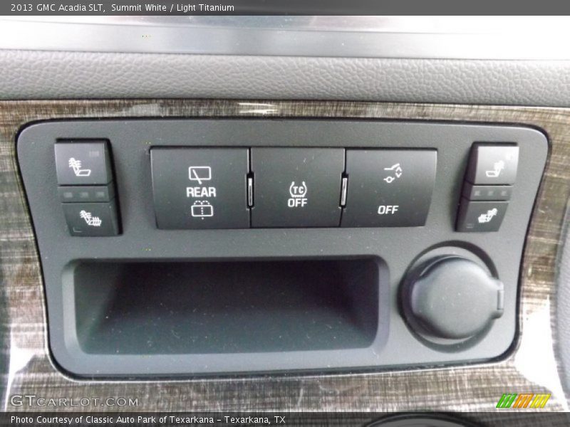 Controls of 2013 Acadia SLT