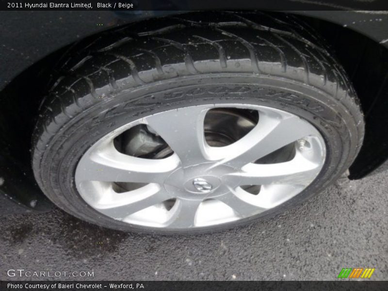 Black / Beige 2011 Hyundai Elantra Limited