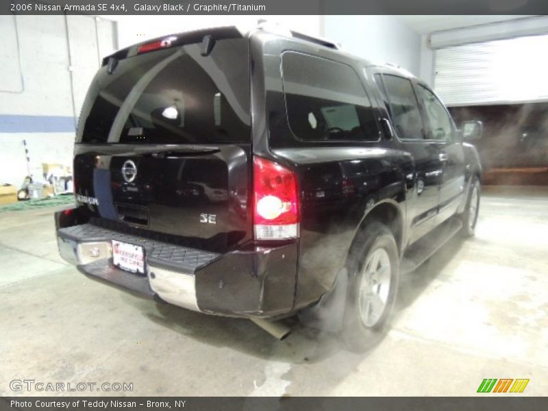 Galaxy Black / Graphite/Titanium 2006 Nissan Armada SE 4x4