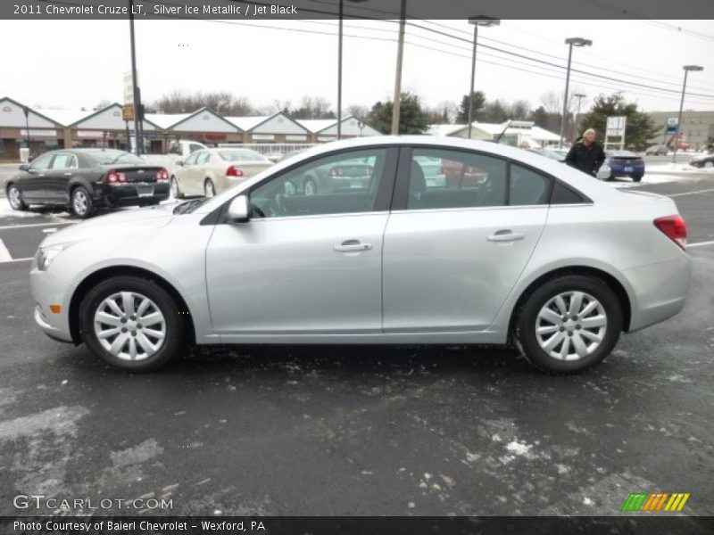 Silver Ice Metallic / Jet Black 2011 Chevrolet Cruze LT