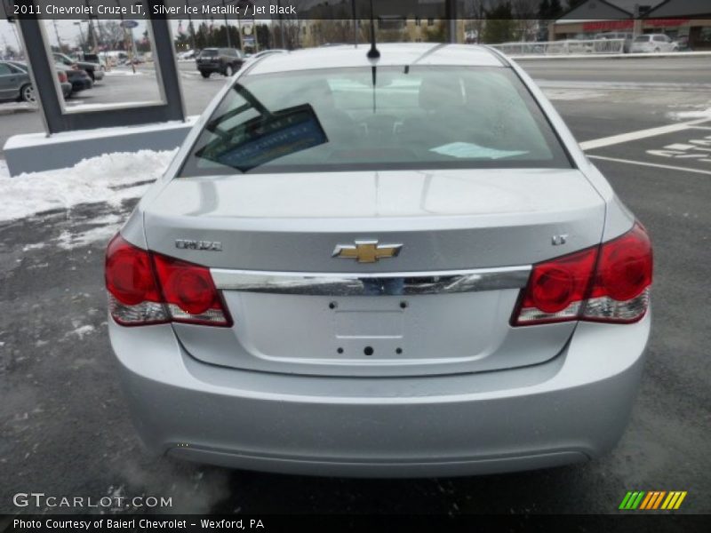 Silver Ice Metallic / Jet Black 2011 Chevrolet Cruze LT