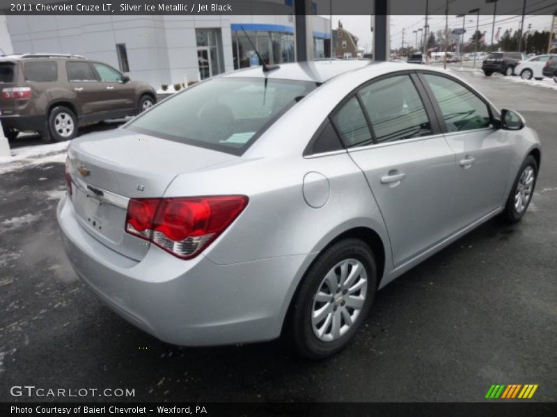 Silver Ice Metallic / Jet Black 2011 Chevrolet Cruze LT