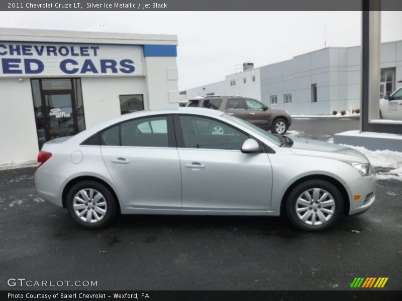Silver Ice Metallic / Jet Black 2011 Chevrolet Cruze LT