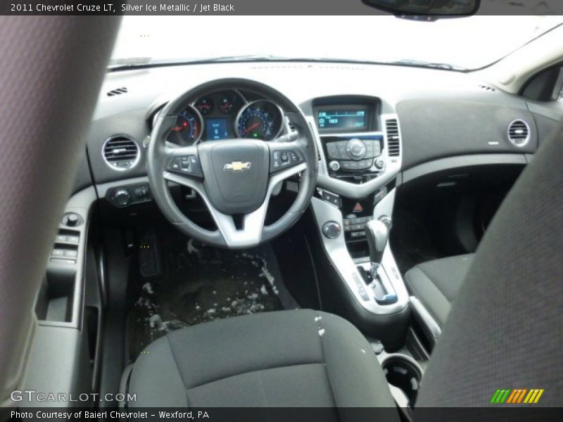 Silver Ice Metallic / Jet Black 2011 Chevrolet Cruze LT