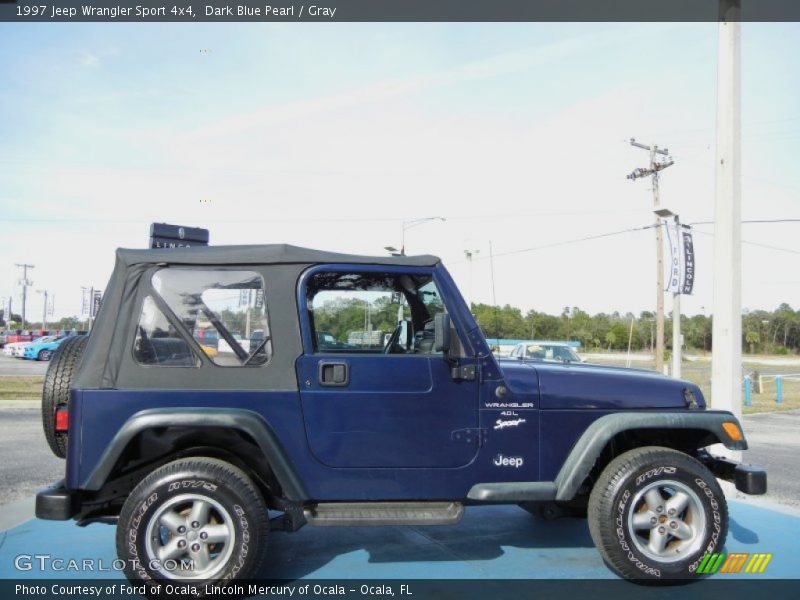 Dark Blue Pearl / Gray 1997 Jeep Wrangler Sport 4x4