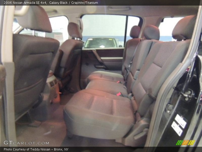Galaxy Black / Graphite/Titanium 2006 Nissan Armada SE 4x4