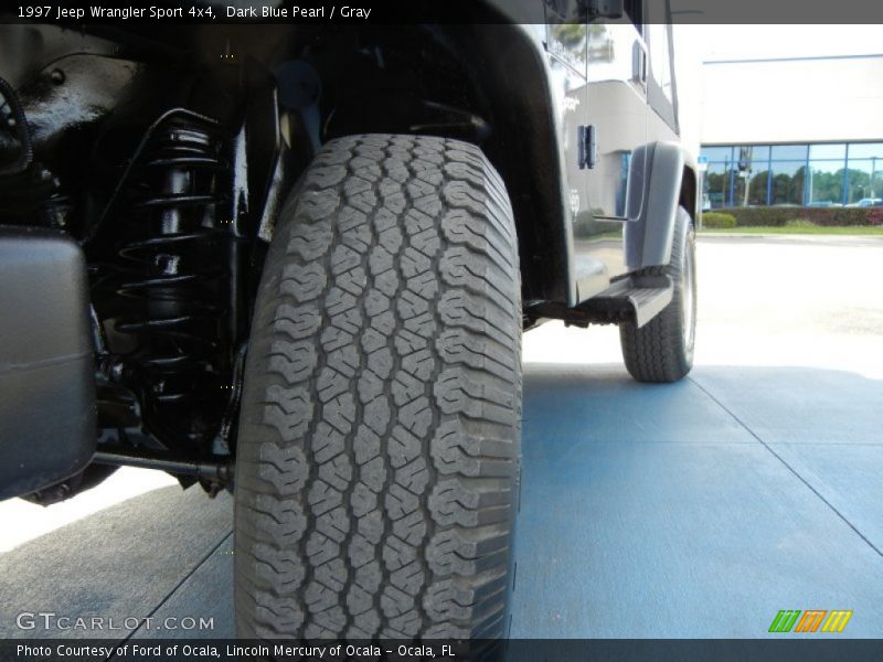 Dark Blue Pearl / Gray 1997 Jeep Wrangler Sport 4x4
