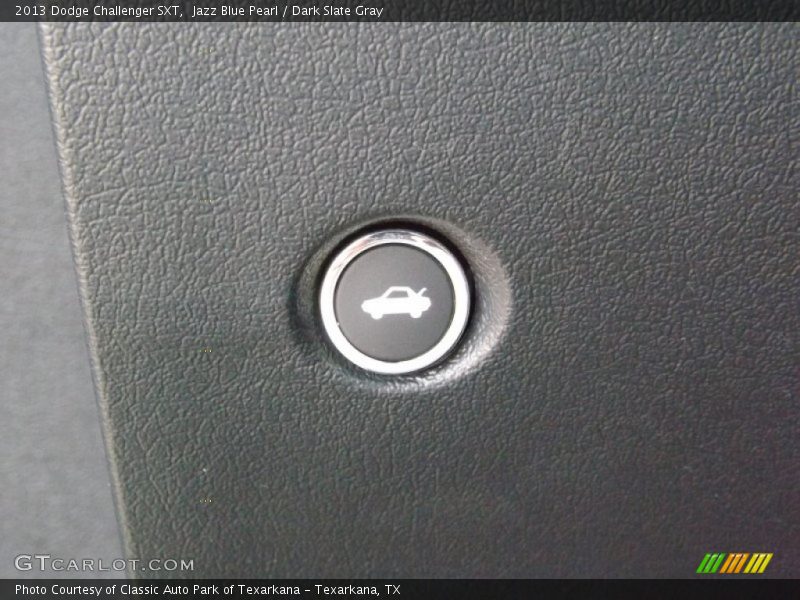 Jazz Blue Pearl / Dark Slate Gray 2013 Dodge Challenger SXT