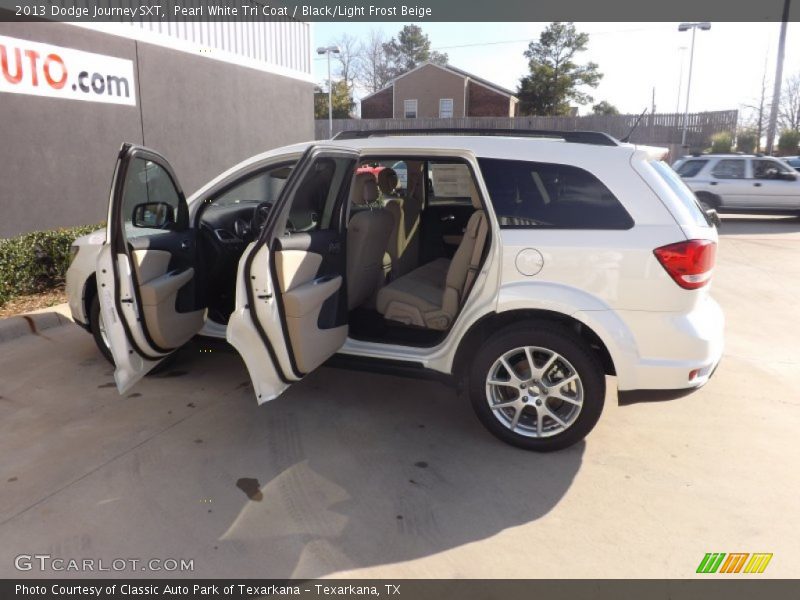Pearl White Tri Coat / Black/Light Frost Beige 2013 Dodge Journey SXT