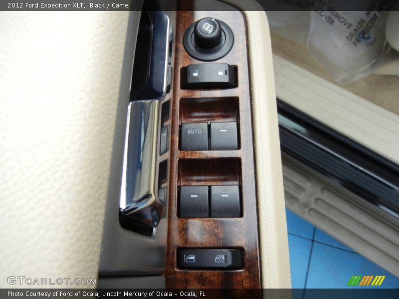 Black / Camel 2012 Ford Expedition XLT