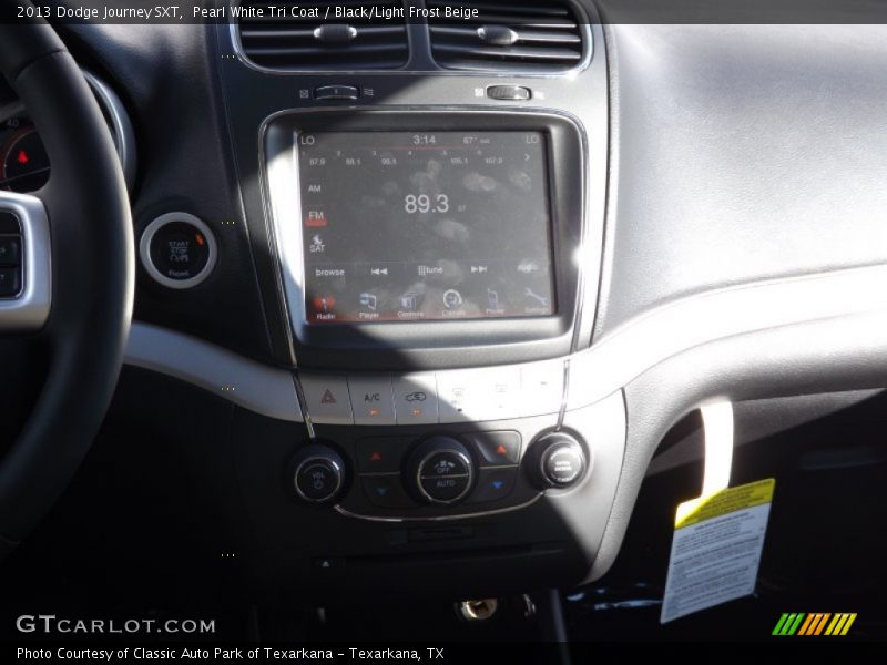 Pearl White Tri Coat / Black/Light Frost Beige 2013 Dodge Journey SXT