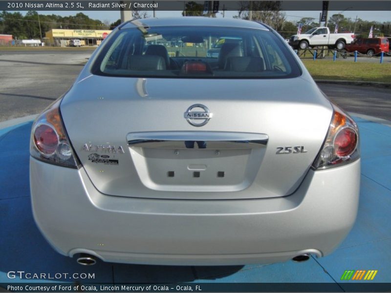 Radiant Silver / Charcoal 2010 Nissan Altima 2.5 SL