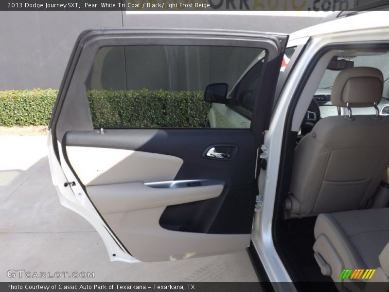 Pearl White Tri Coat / Black/Light Frost Beige 2013 Dodge Journey SXT