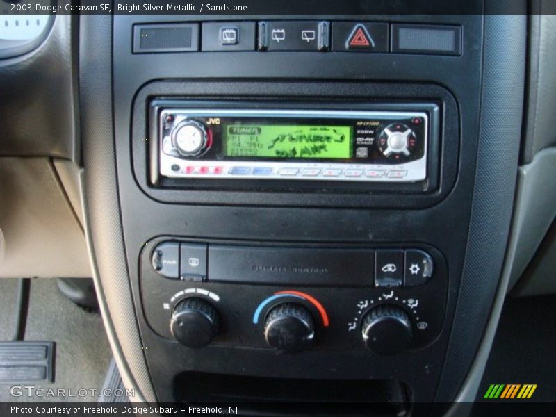 Bright Silver Metallic / Sandstone 2003 Dodge Caravan SE