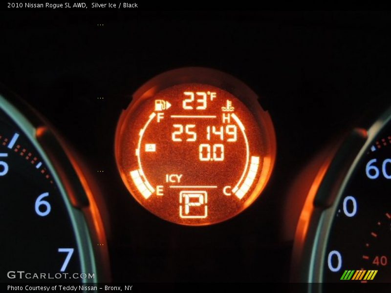 Silver Ice / Black 2010 Nissan Rogue SL AWD