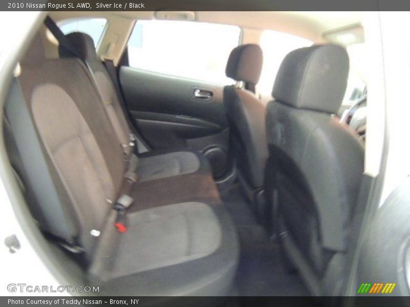 Silver Ice / Black 2010 Nissan Rogue SL AWD