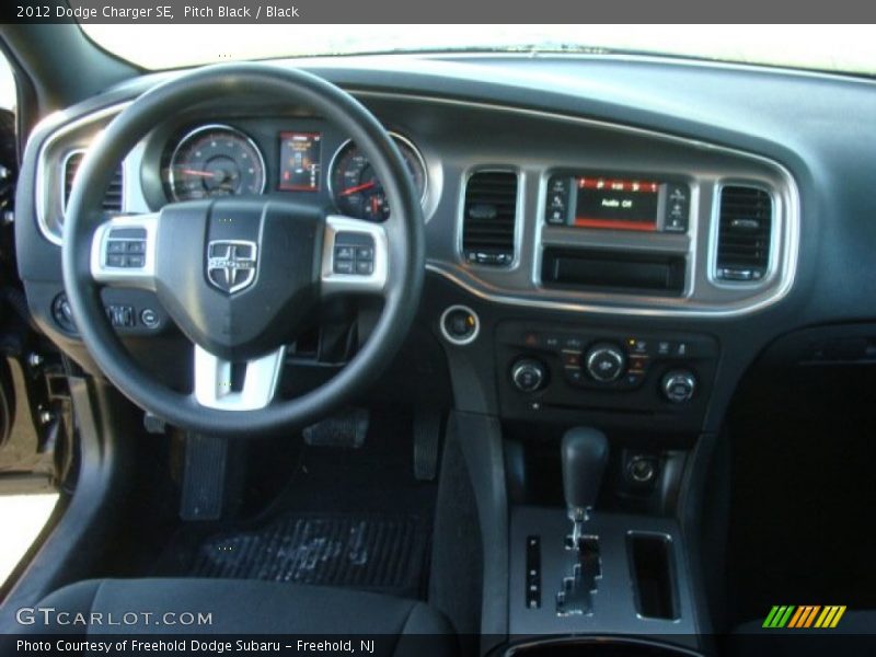 Pitch Black / Black 2012 Dodge Charger SE