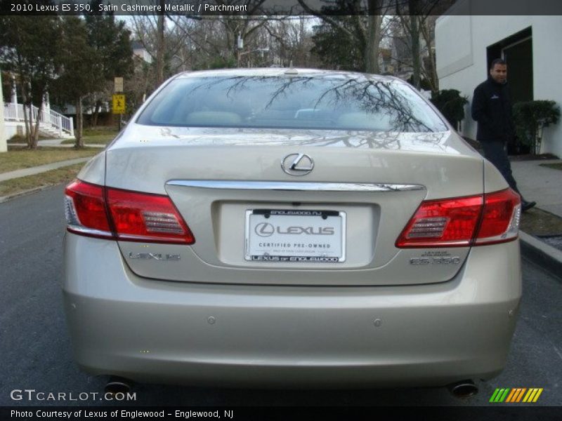 Satin Cashmere Metallic / Parchment 2010 Lexus ES 350