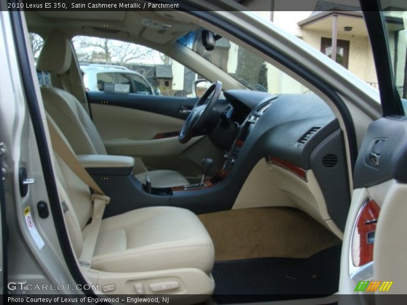 Satin Cashmere Metallic / Parchment 2010 Lexus ES 350
