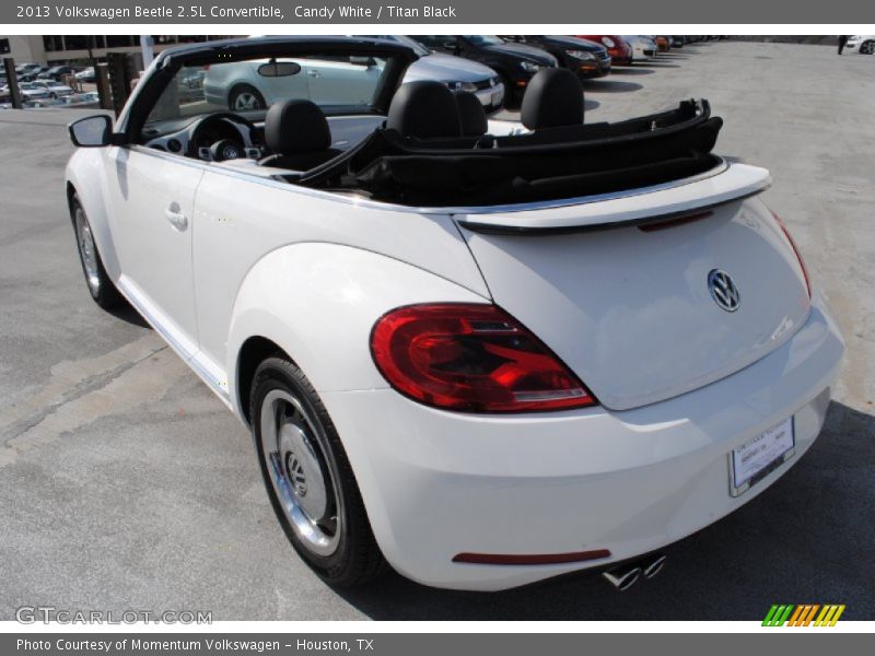 Candy White / Titan Black 2013 Volkswagen Beetle 2.5L Convertible