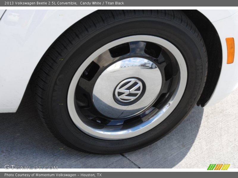 Candy White / Titan Black 2013 Volkswagen Beetle 2.5L Convertible