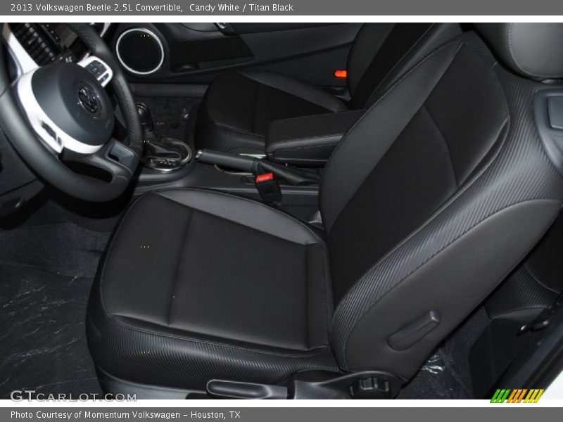 Candy White / Titan Black 2013 Volkswagen Beetle 2.5L Convertible