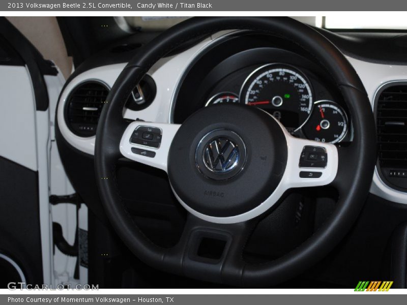 Candy White / Titan Black 2013 Volkswagen Beetle 2.5L Convertible
