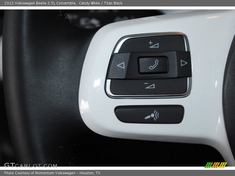 Candy White / Titan Black 2013 Volkswagen Beetle 2.5L Convertible
