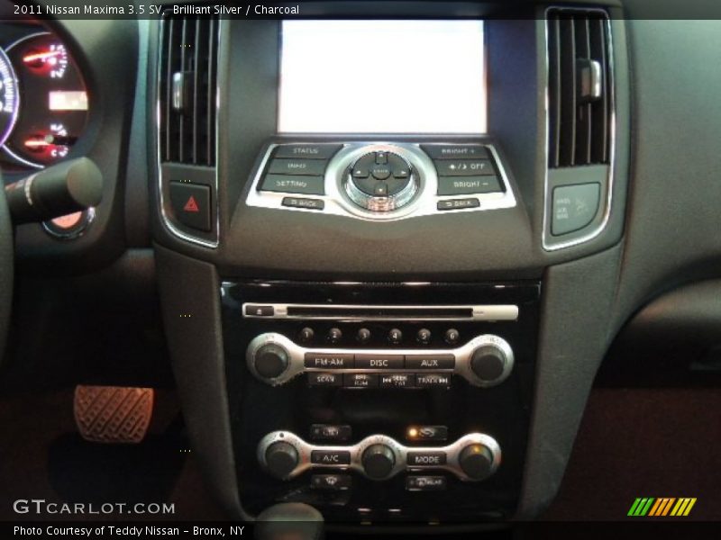 Brilliant Silver / Charcoal 2011 Nissan Maxima 3.5 SV