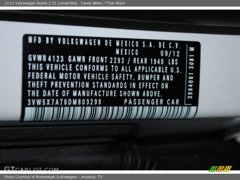 Candy White / Titan Black 2013 Volkswagen Beetle 2.5L Convertible