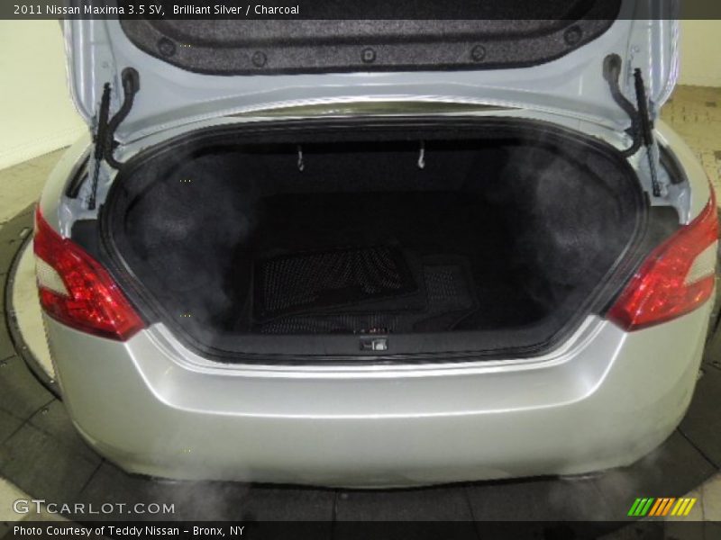 Brilliant Silver / Charcoal 2011 Nissan Maxima 3.5 SV
