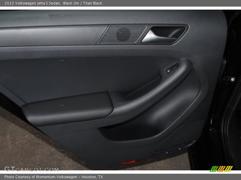 Black Uni / Titan Black 2013 Volkswagen Jetta S Sedan