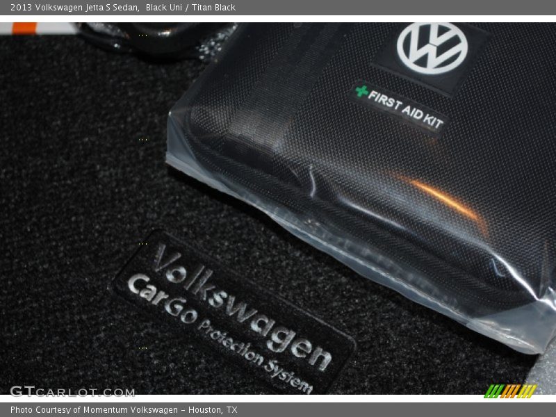 Black Uni / Titan Black 2013 Volkswagen Jetta S Sedan