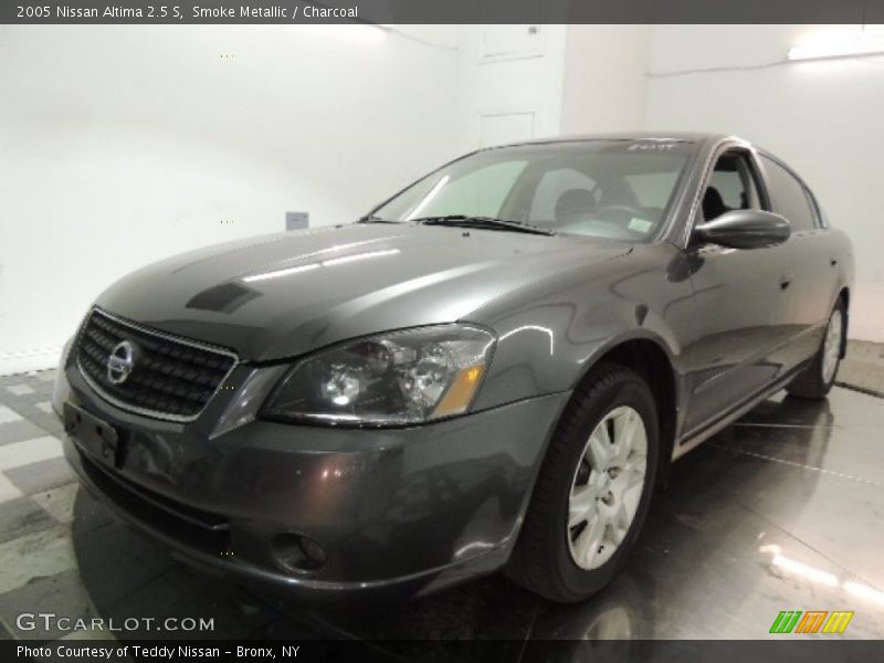 Smoke Metallic / Charcoal 2005 Nissan Altima 2.5 S