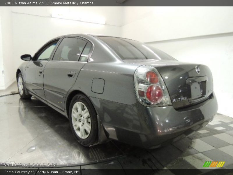 Smoke Metallic / Charcoal 2005 Nissan Altima 2.5 S