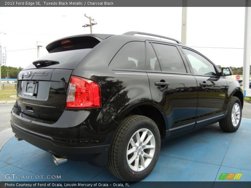 Tuxedo Black Metallic / Charcoal Black 2013 Ford Edge SE