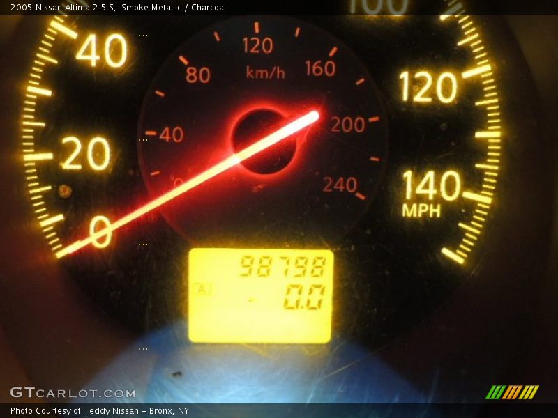 Smoke Metallic / Charcoal 2005 Nissan Altima 2.5 S