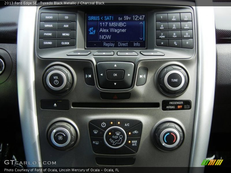 Tuxedo Black Metallic / Charcoal Black 2013 Ford Edge SE