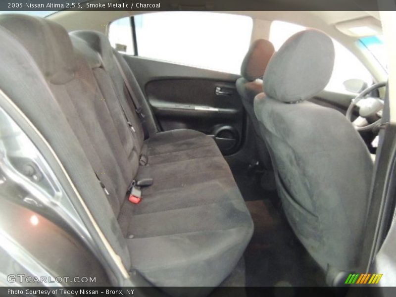 Smoke Metallic / Charcoal 2005 Nissan Altima 2.5 S
