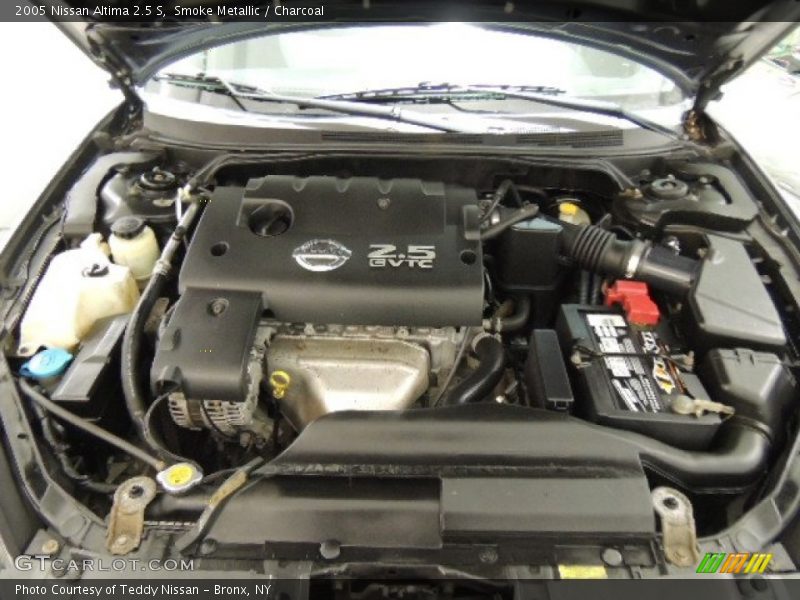 Smoke Metallic / Charcoal 2005 Nissan Altima 2.5 S