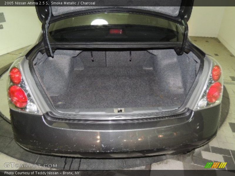 Smoke Metallic / Charcoal 2005 Nissan Altima 2.5 S