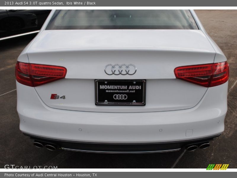 Ibis White / Black 2013 Audi S4 3.0T quattro Sedan