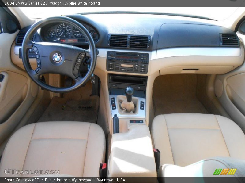 Dashboard of 2004 3 Series 325i Wagon