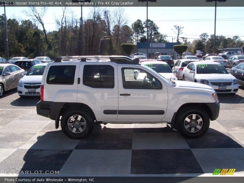 Avalanche White / Pro 4X Gray Leather 2011 Nissan Xterra Pro-4X 4x4