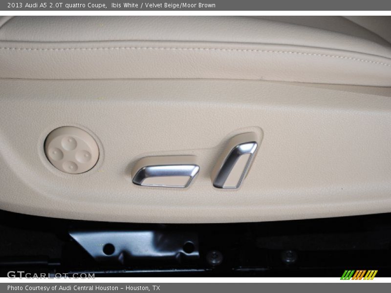 Ibis White / Velvet Beige/Moor Brown 2013 Audi A5 2.0T quattro Coupe