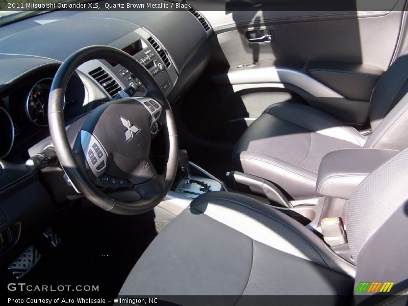 Quartz Brown Metallic / Black 2011 Mitsubishi Outlander XLS